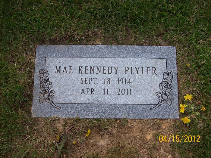 Mae Kennedy Phyler tombstone